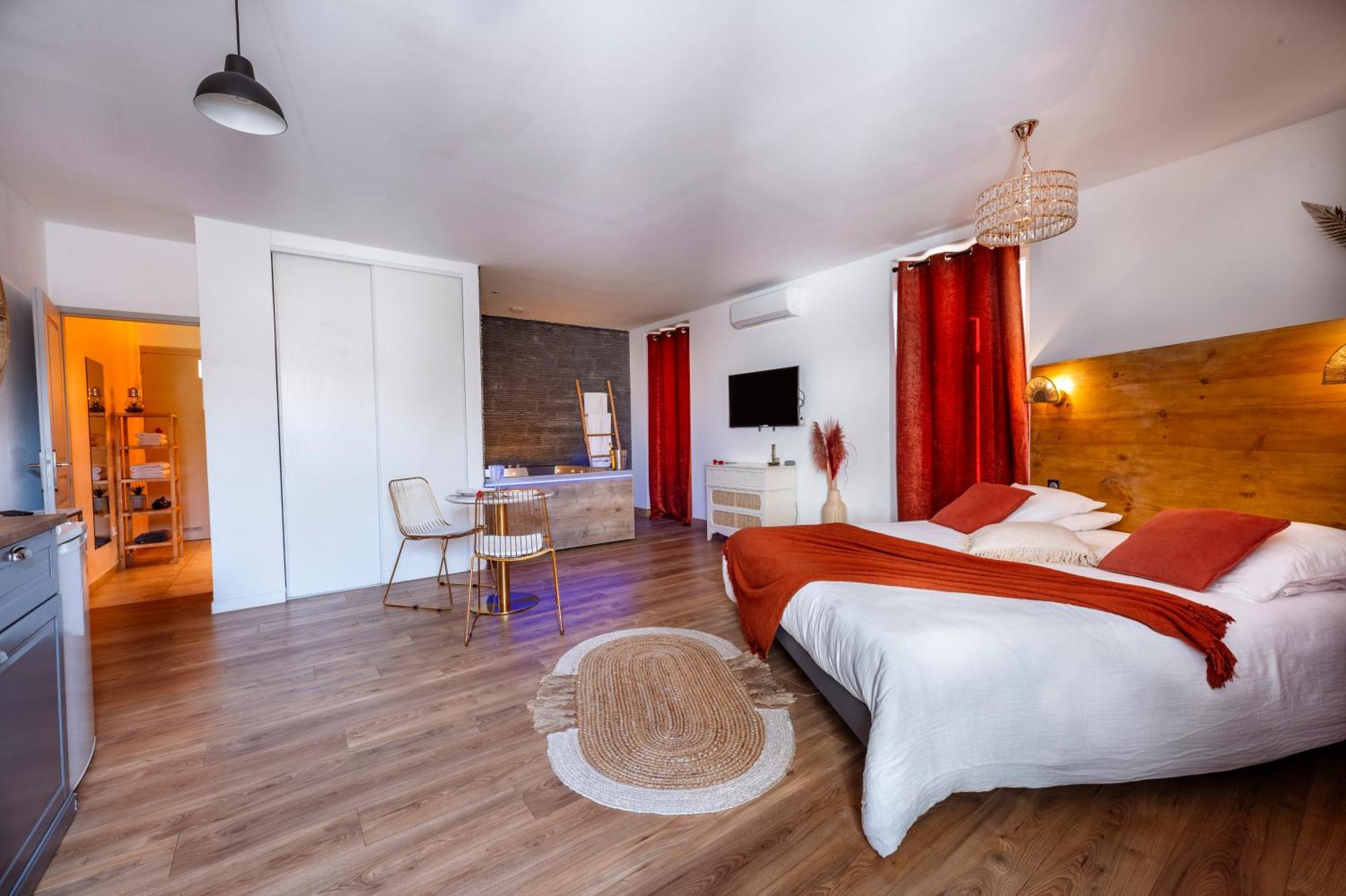 Loft Romantique - Spa Privatif - Spa Noctambulles Hyères Eksteriør bilde